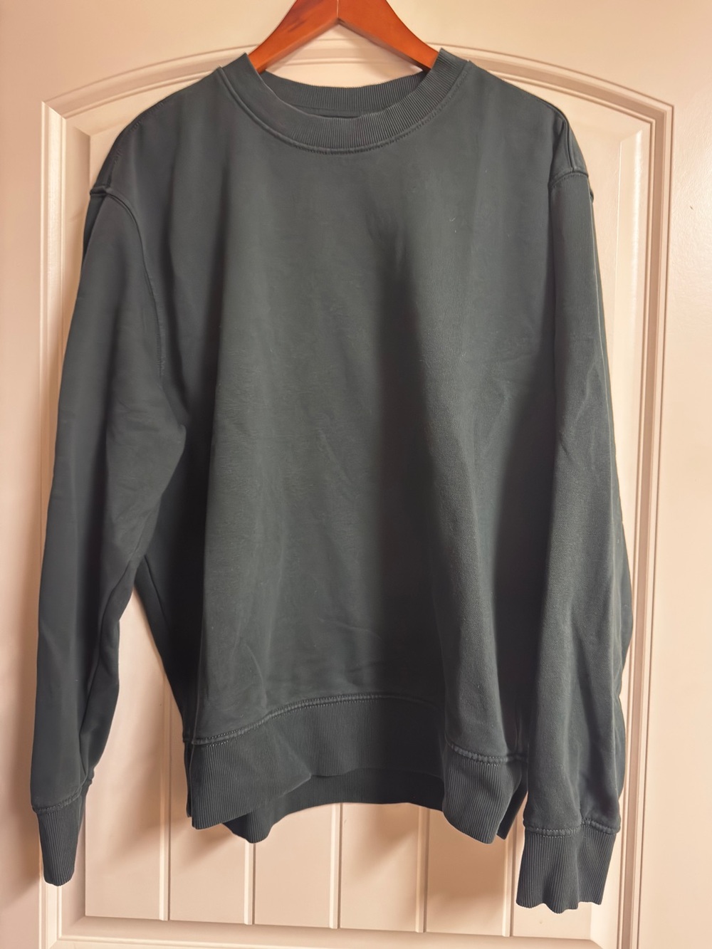 Old Navy Crewneck Sweater in Dark Green